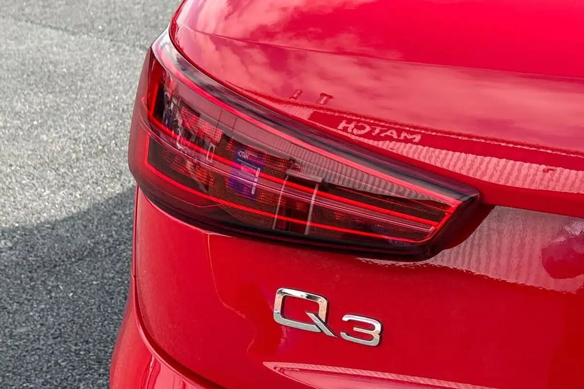 2017-audi-q3-20-tdi-quattro-black-edition-184ps-s-tronic-big-34