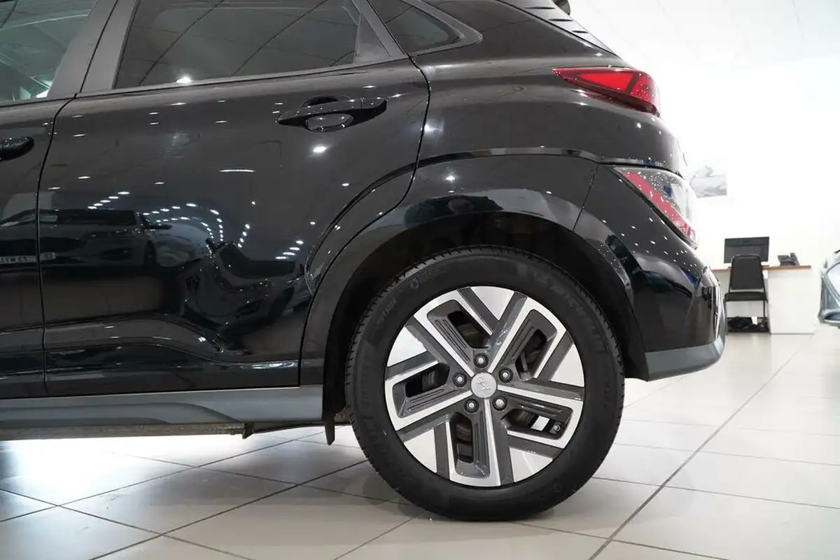 2022-hyundai-kona-e-premium-204ps-64kwh-7kw-obc-big-44