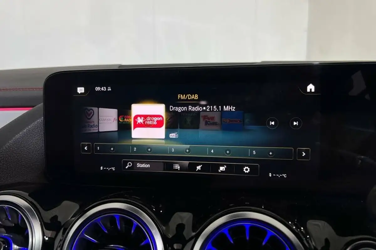 2023-mercedes-benz-eqa-e-eqa-250-amg-line-premium-big-28