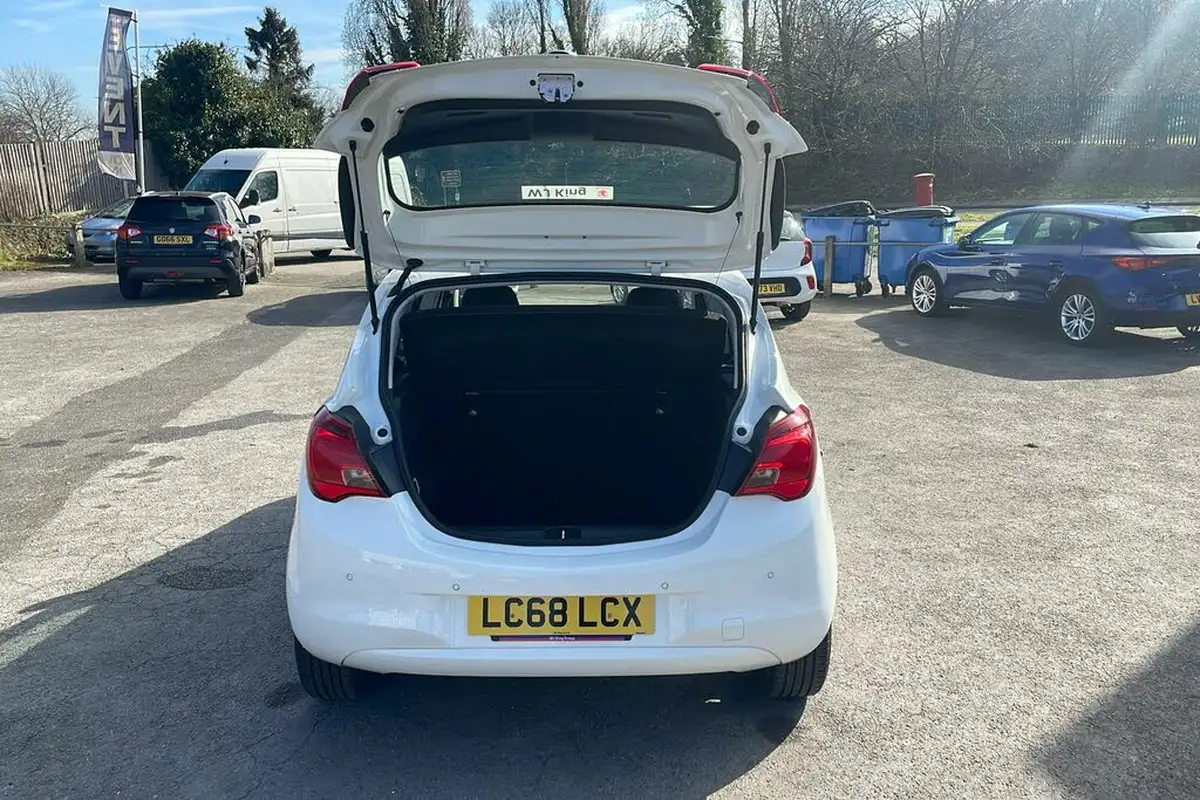 2018-vauxhall-corsa-14i-se-nav-90ps-5d-auto-big-9