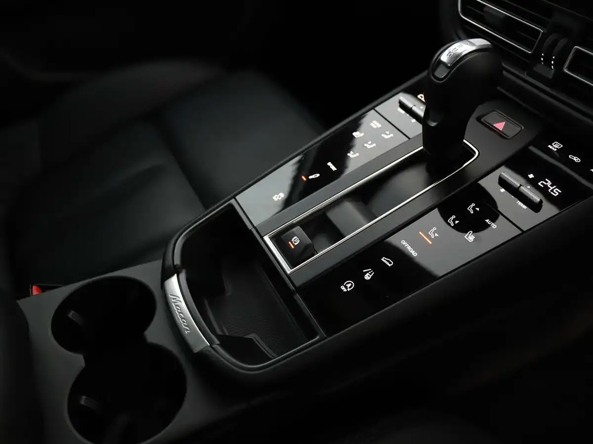 2024-porsche-macan-29-v6-s-big-27