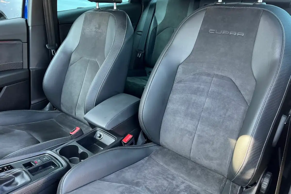 2020-seat-leon-20-tsi-cupra-300-4drive-ss-estate-big-10