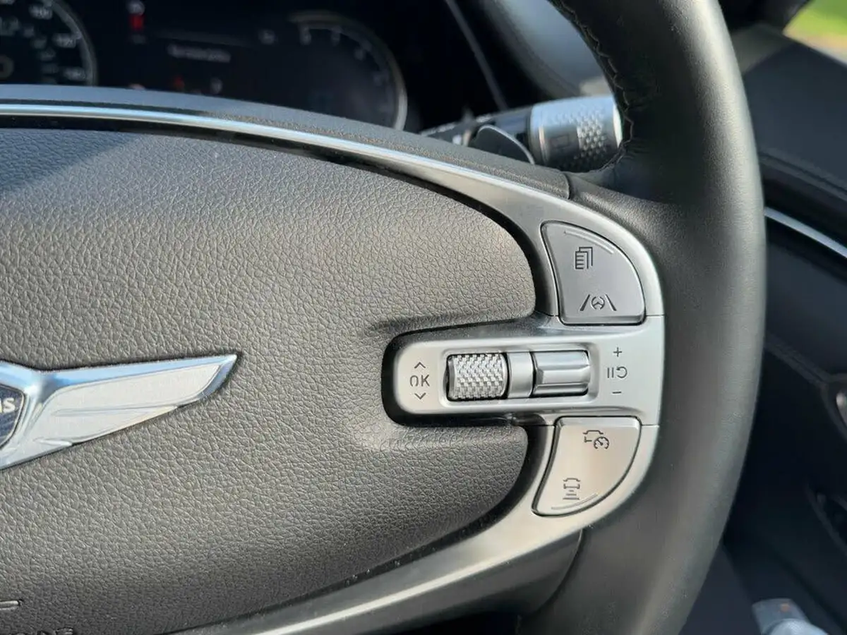 2022-genesis-gv70-25-t-premium-line-big-25