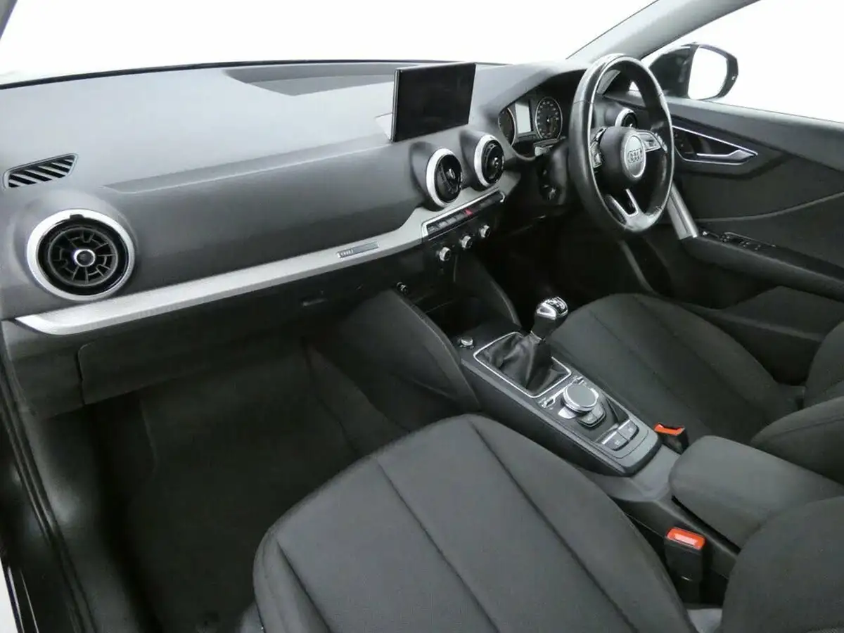 2021-audi-q2-10-30-tfsi-technik-big-17
