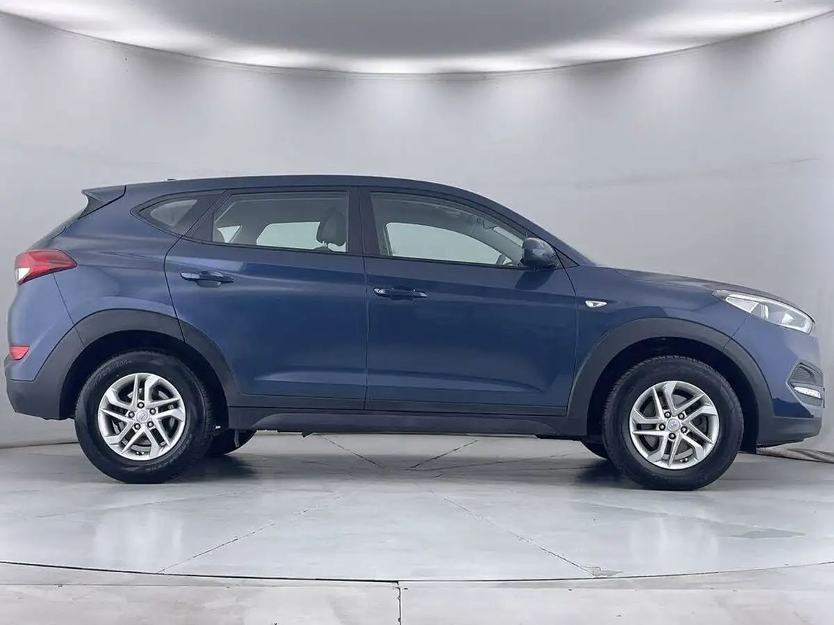 2017-hyundai-tucson-16-gdi-blue-drive-s-big-9