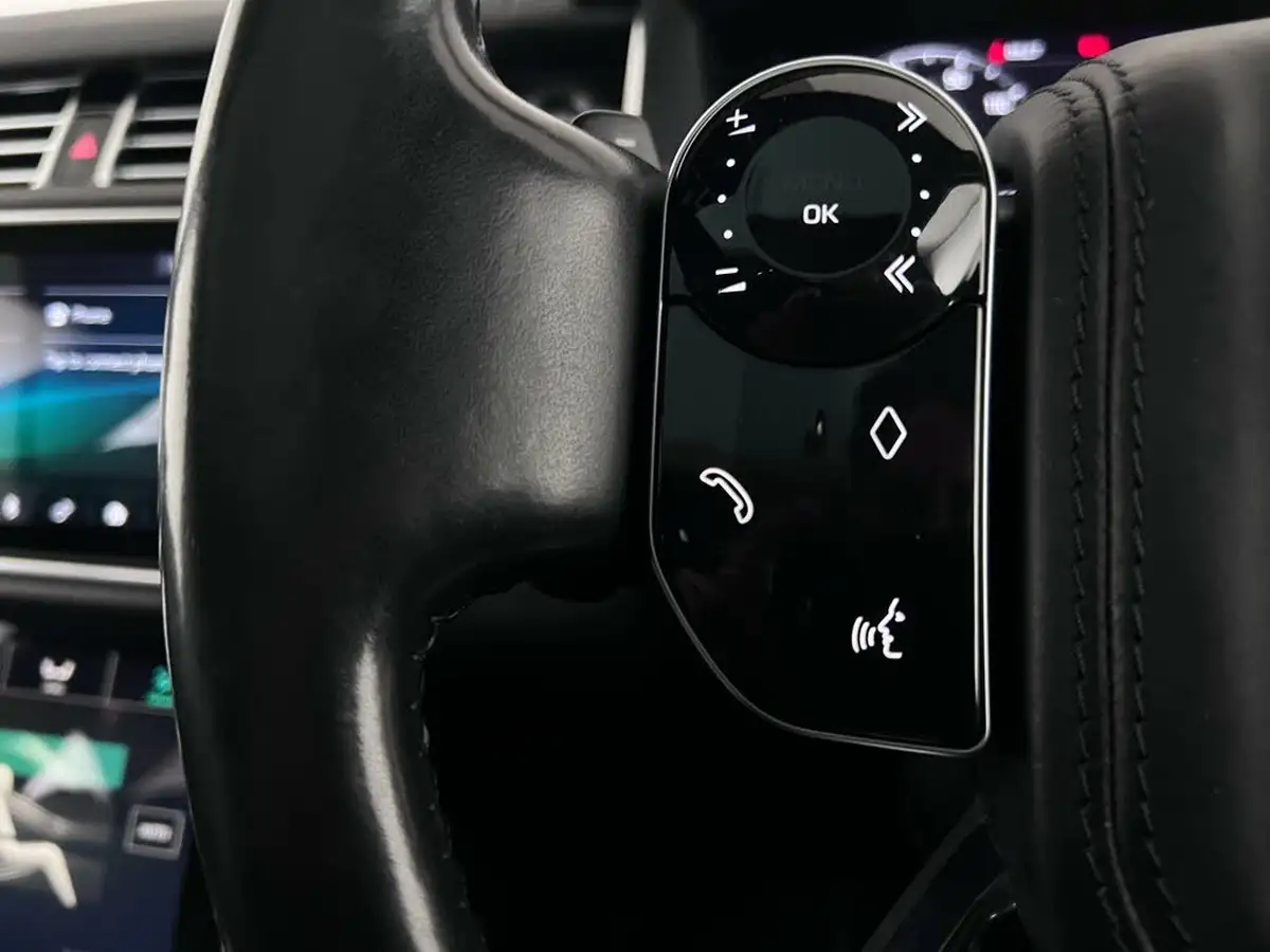 2019-land-rover-range-rover-20-p400e-vogue-big-21