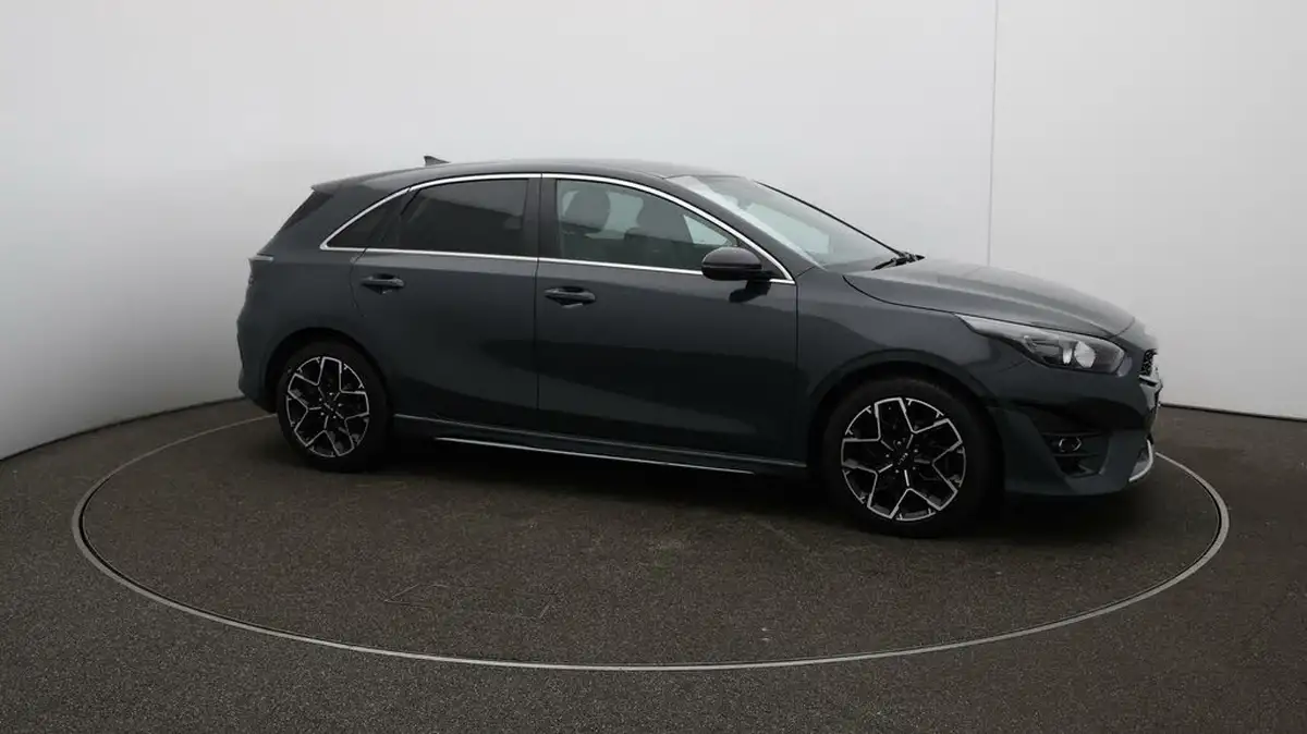 2022-kia-ceed-15-t-gdi-gt-line-big-39