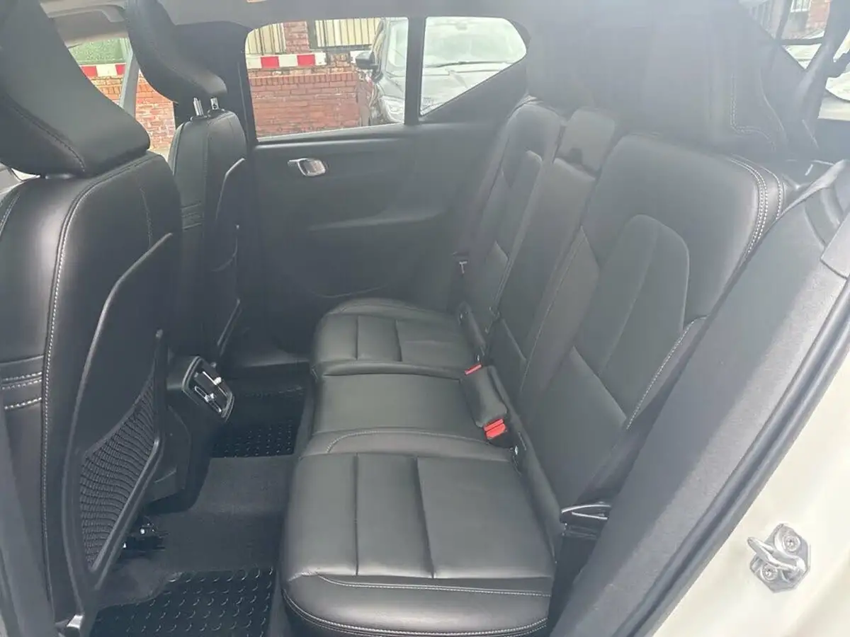 2021-volvo-xc40-20-b4-inscription-pro-194bhp-awd-auto-big-21