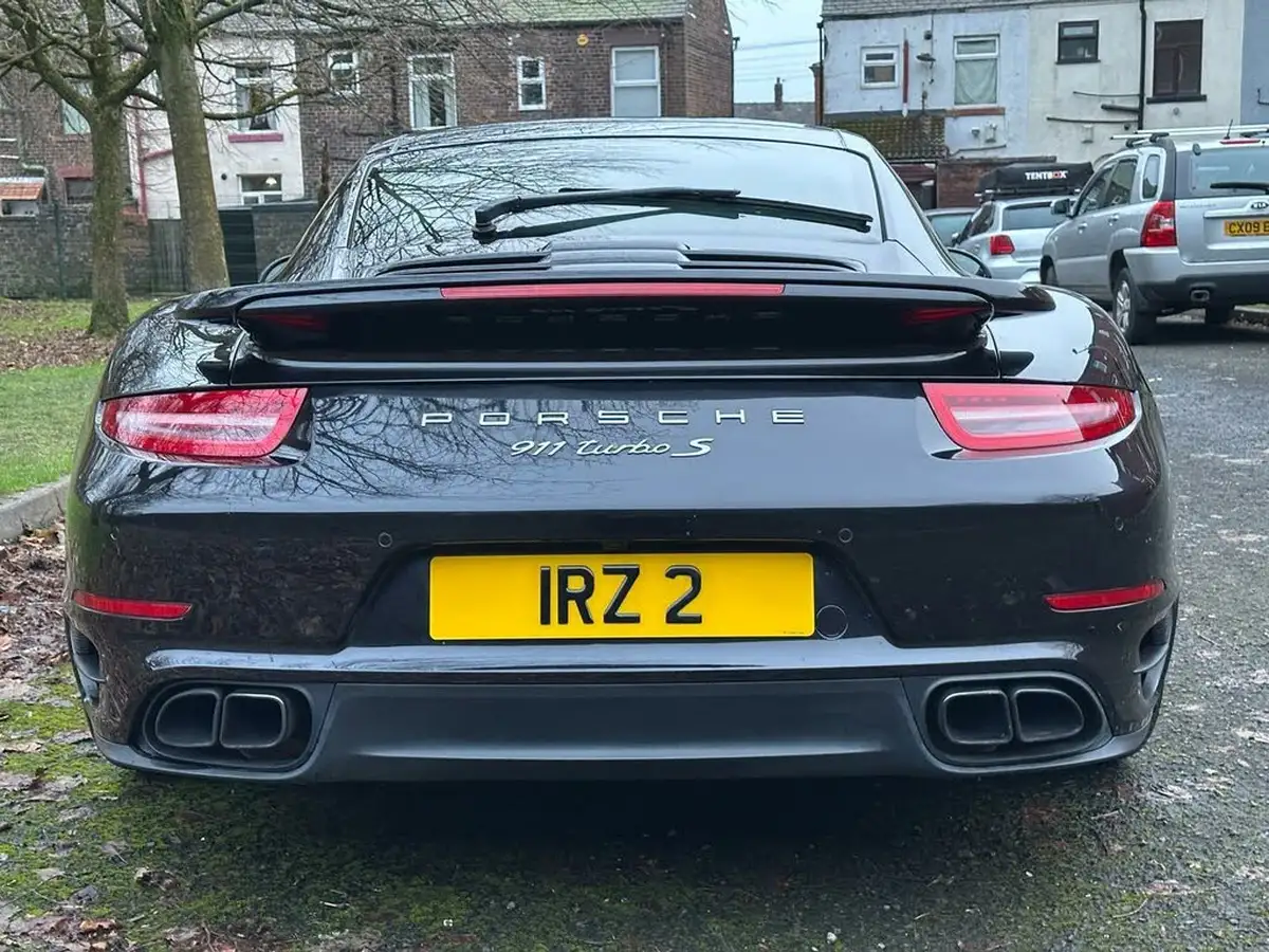 2014-porsche-911-38-turbo-s-coupe-big-36
