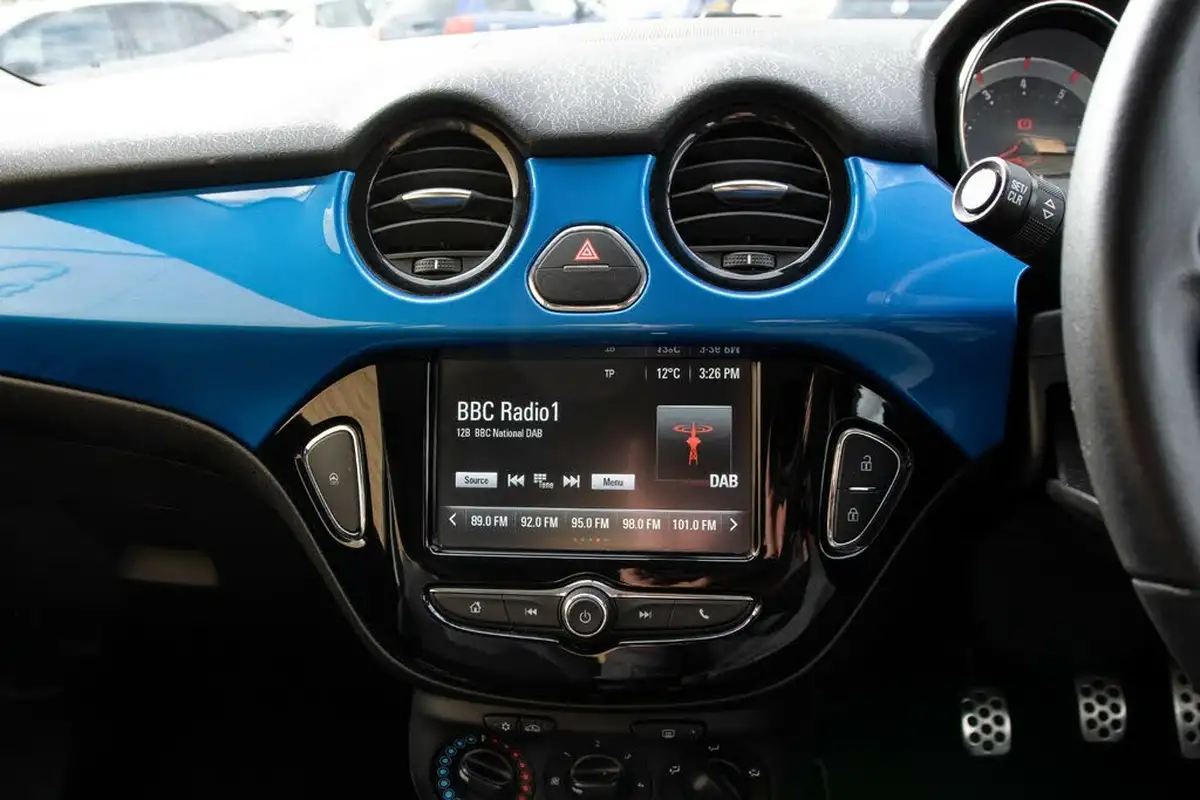 2018-vauxhall-adam-12i-energised-big-22