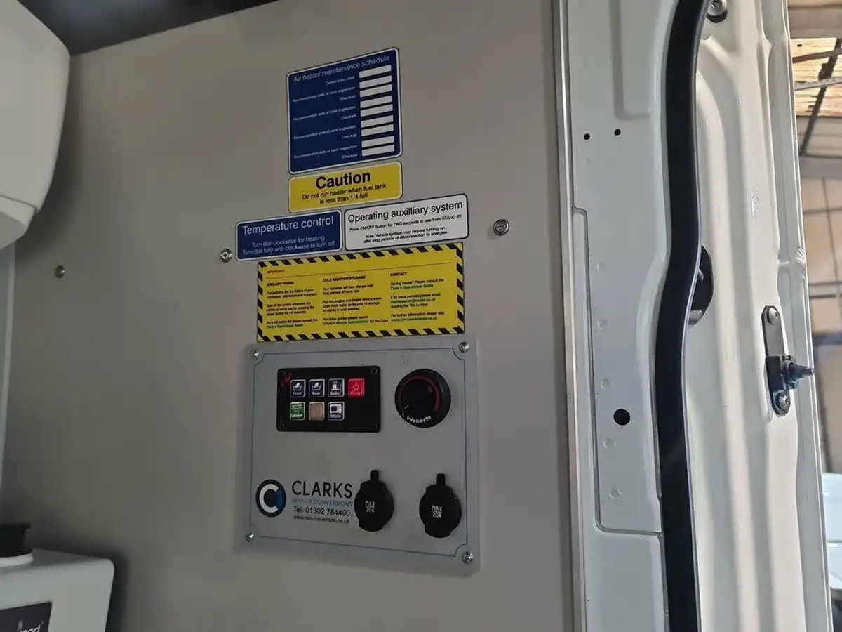 2021-mercedes-benz-sprinter-20cdi-315-l1h1-progressive-150pseu6dt-panel-rwd-eco-gear-360-big-29