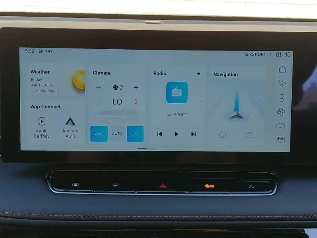 2024-mg-hs-15t-gdi-trophy-273ps-plug-in-hybrid-1496cc-auto-big-9