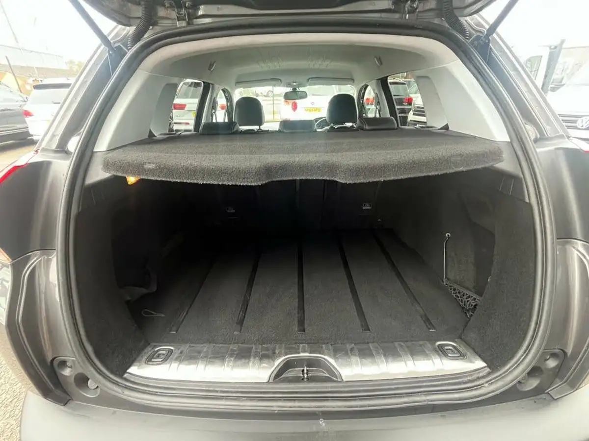 2014-peugeot-2008-crossover-16e-hdi-allure-115bhp-big-15