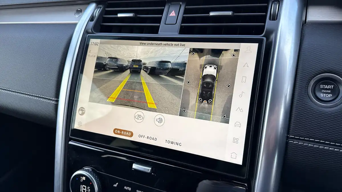 2023-land-rover-discovery-30-d300-dynamic-hse-big-11