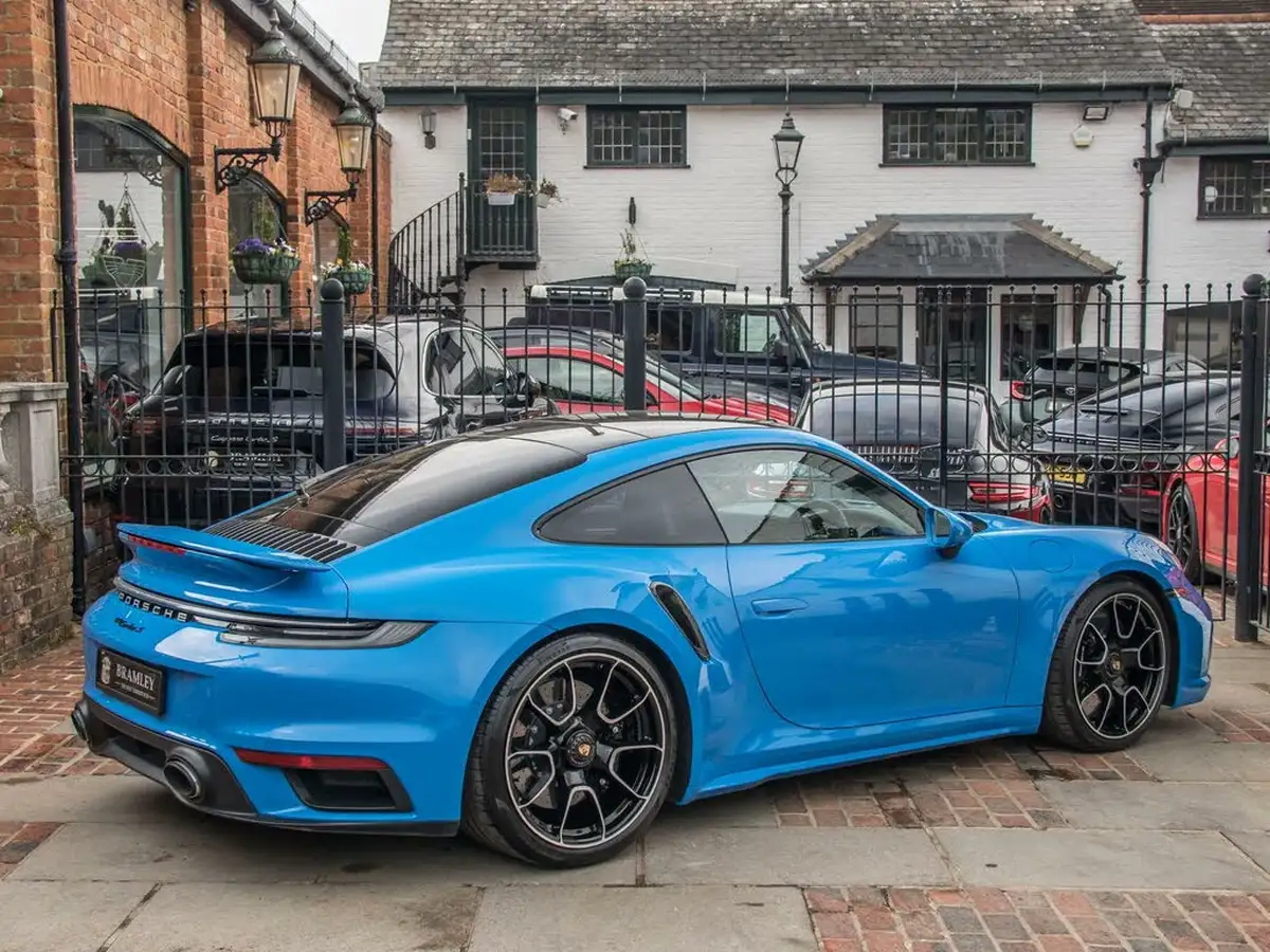 2022-porsche-911-38-turbo-s-awd-turbo-coupe-big-6