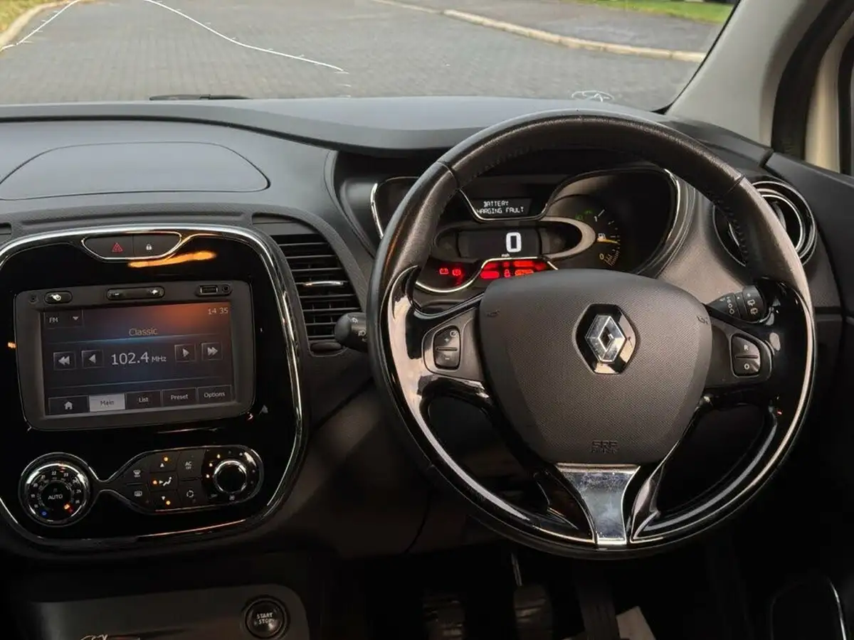 2014-renault-captur-15dci-dynamique-s-90bhp-energyss-big-22