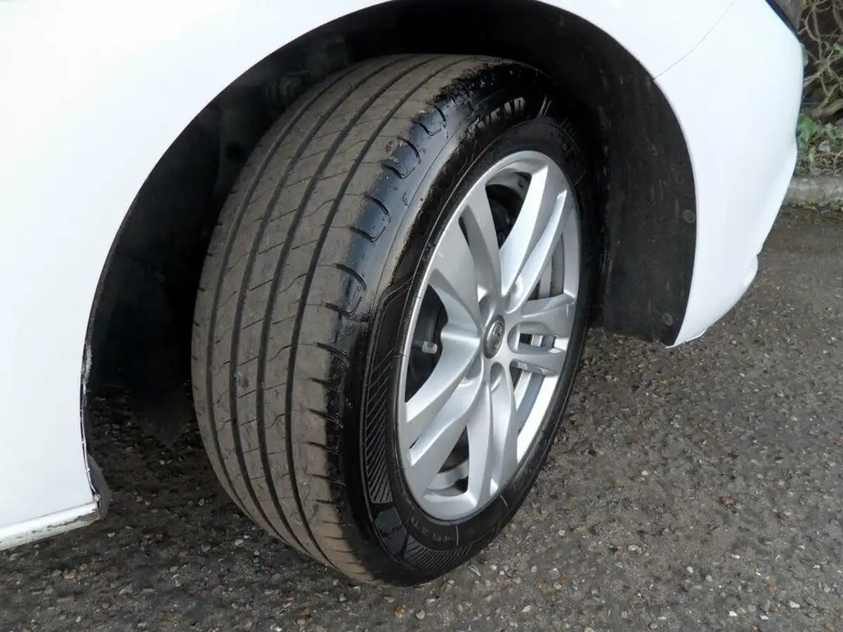 2019-vauxhall-astra-big-30