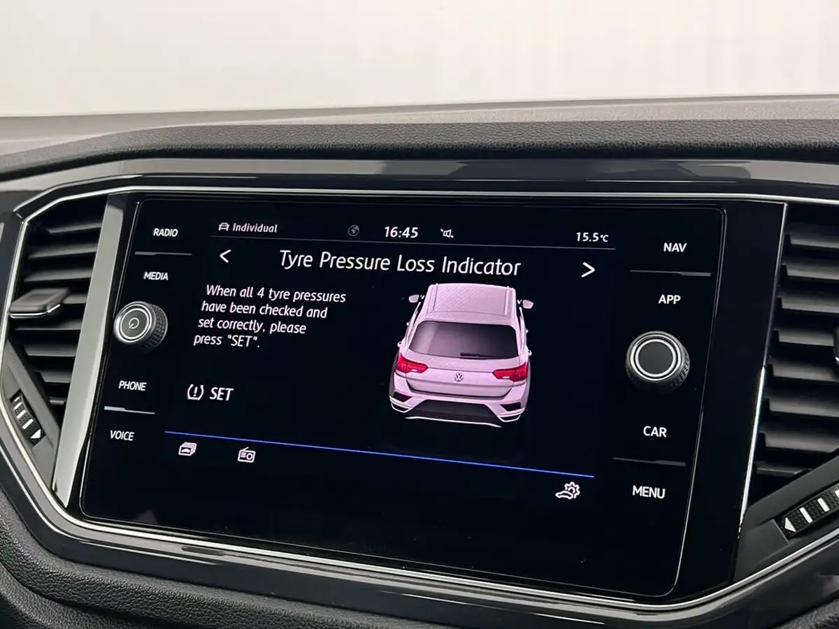 2019-volkswagen-t-roc-15-tsi-r-line-dsg-big-22