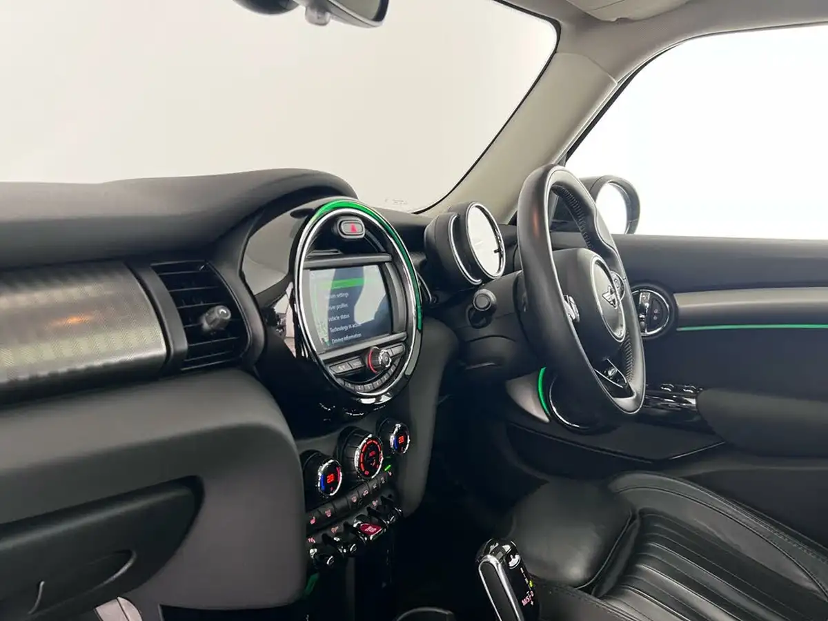 2020-mini-cooper-15-cooper-exclusive-hatchback-5d-auto-big-14