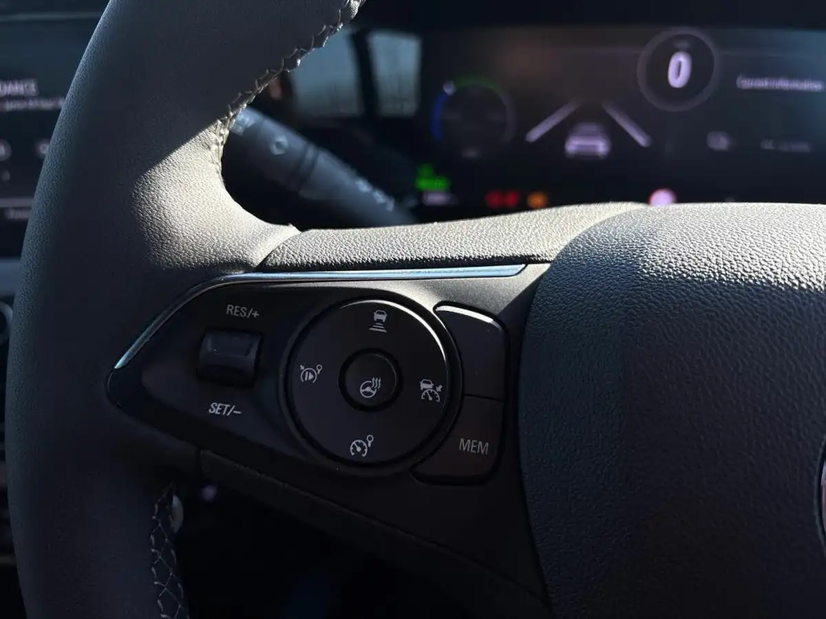 2024-vauxhall-mokka-e-ultimate-electric-big-15