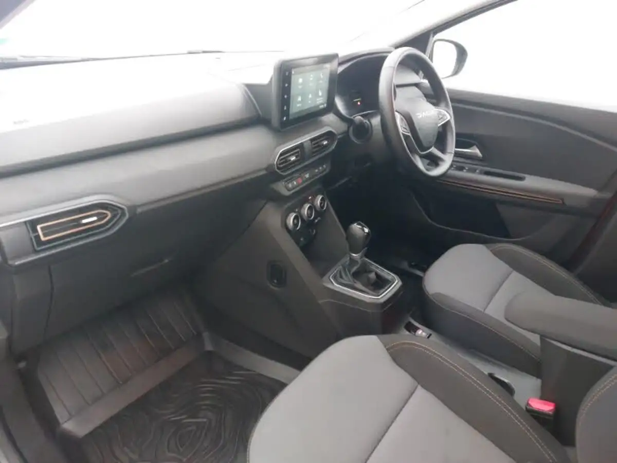 2024-dacia-jogger-16-tce-extreme-big-4