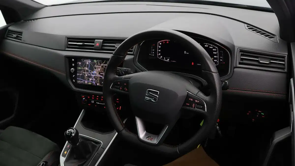 2019-seat-arona-10-tsi-fr-sport-big-8