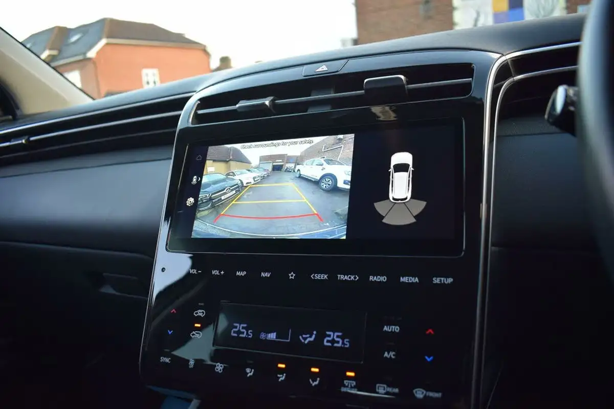 2022-hyundai-tucson-16-t-gdi-se-connect-150ps-48-volt-mhev-dct-big-24
