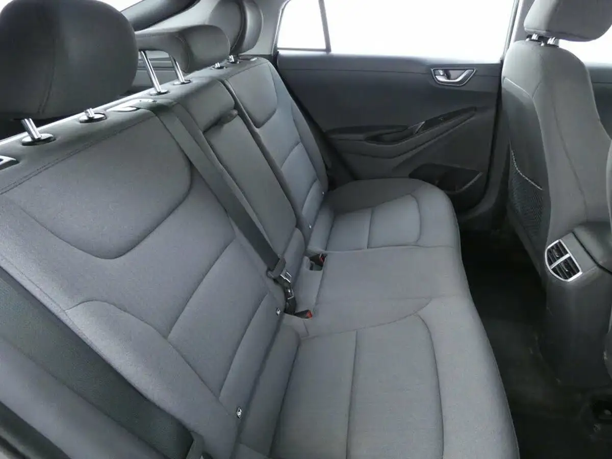 2021-hyundai-ioniq-16-gdi-premium-hybrid-big-15