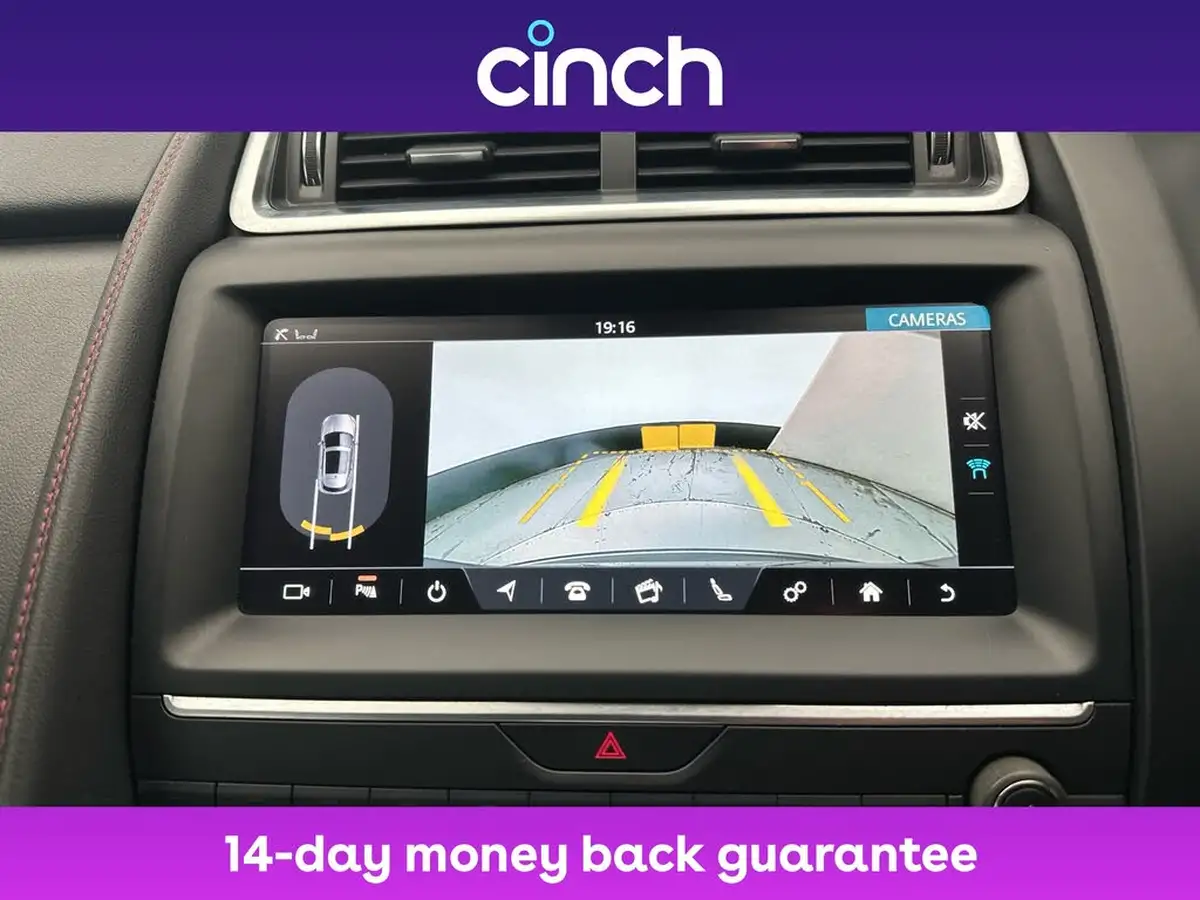 2020-jaguar-e-pace-20-i4d-chequered-flag-150ps-big-31