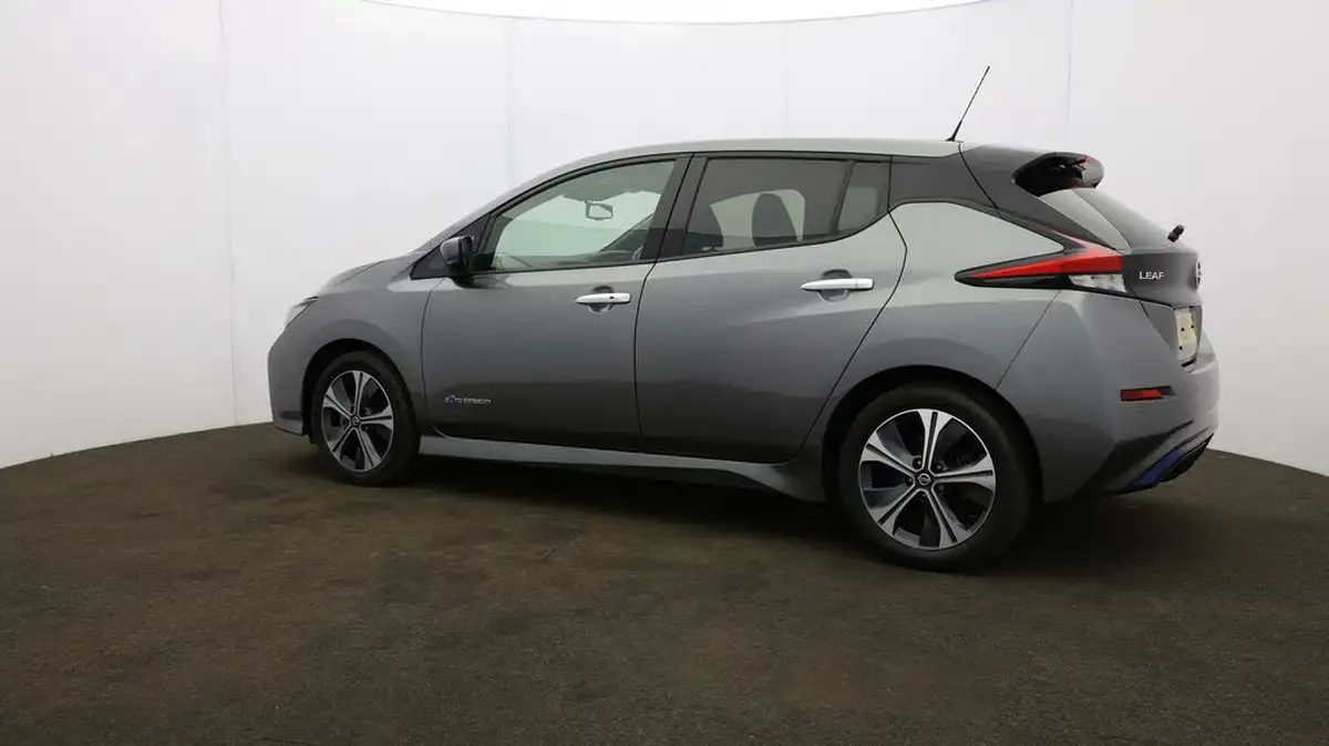 2020-nissan-leaf-e-n-connecta-big-58