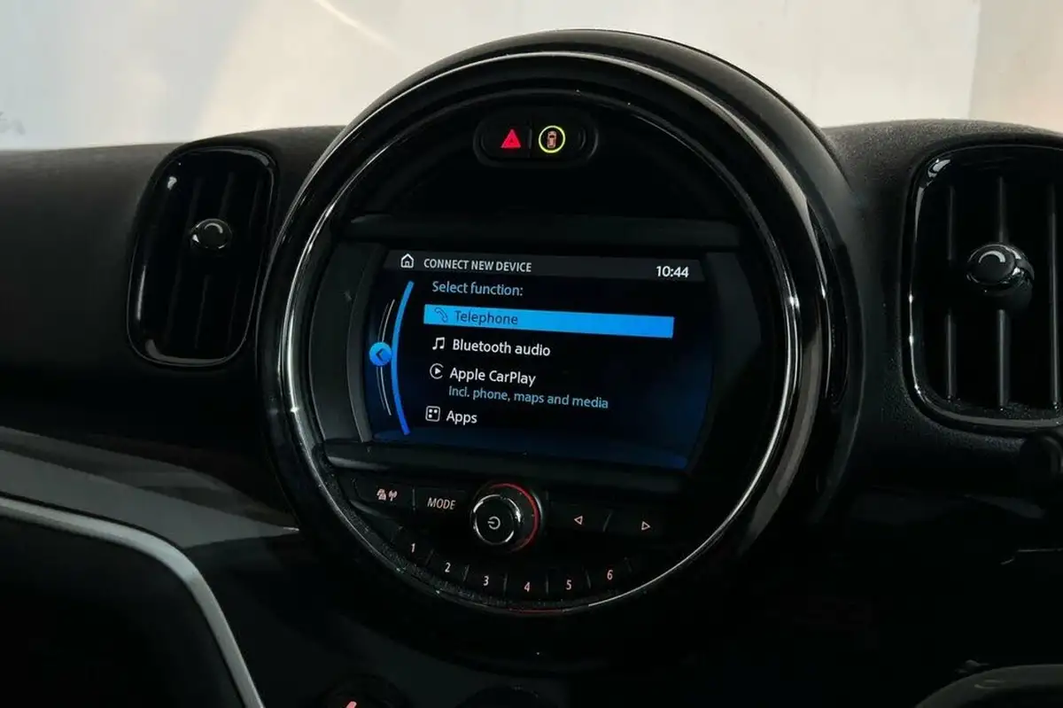 2018-mini-countryman-20-cooper-s-ss-big-15