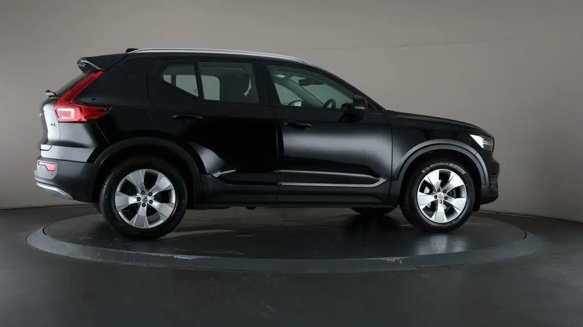 2020-volvo-xc40-20td-d3-momentum-geartronic-big-55