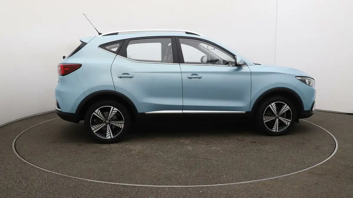 2021-mg-zs-suv-e-exclusive-ev-big-42
