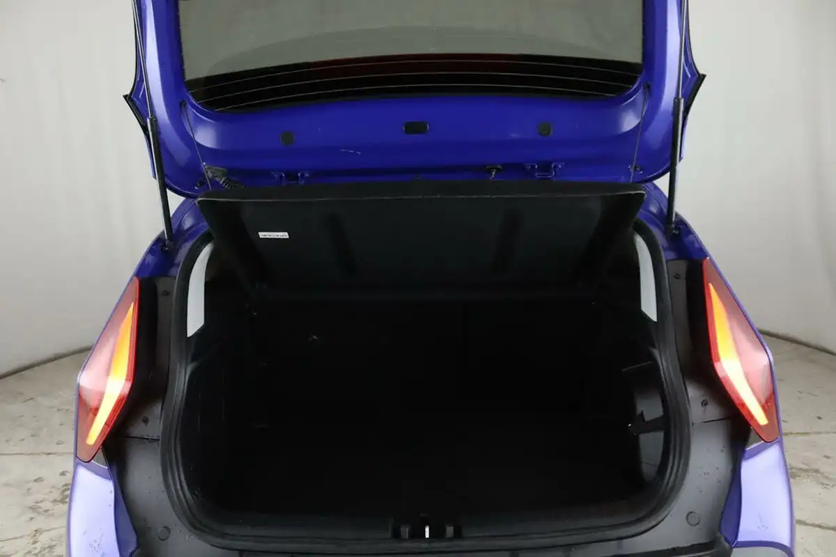 2023-hyundai-bayon-10-t-gdi-premium-100ps-dct-big-12