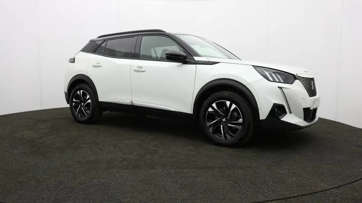 2021-peugeot-2008-suv-e-gt-big-37