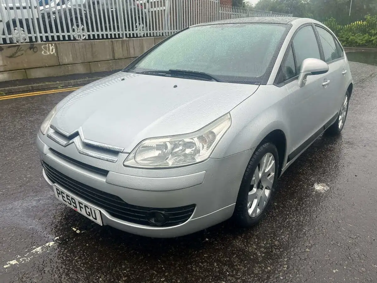 2009-citroen-c4-16-cachet-big-39