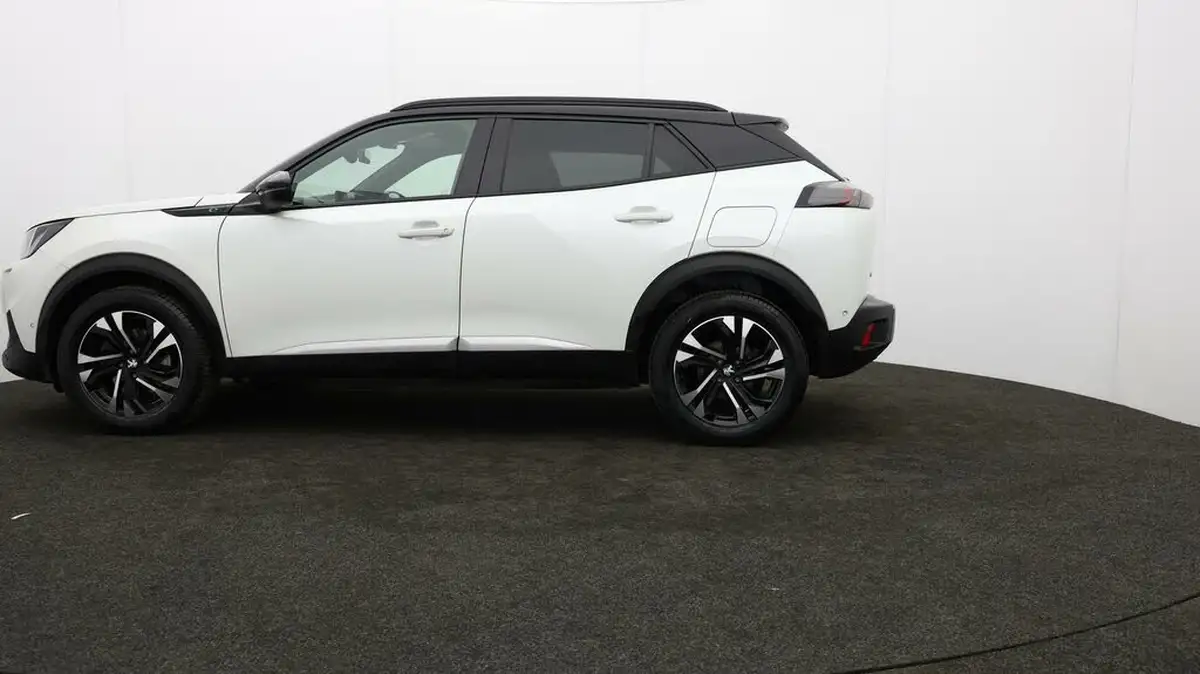 2021-peugeot-2008-suv-e-gt-big-61