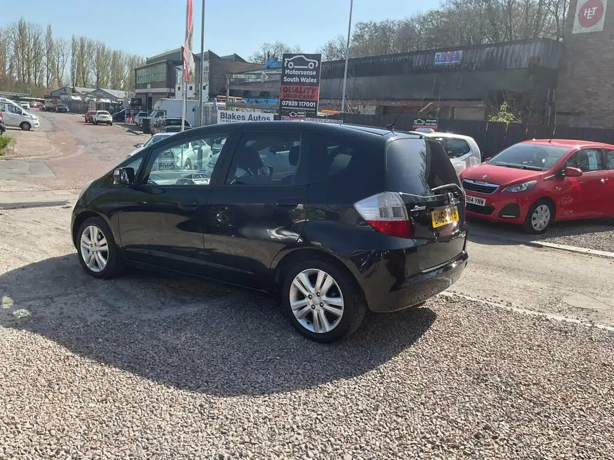 2010-honda-jazz-14-ex-big-73