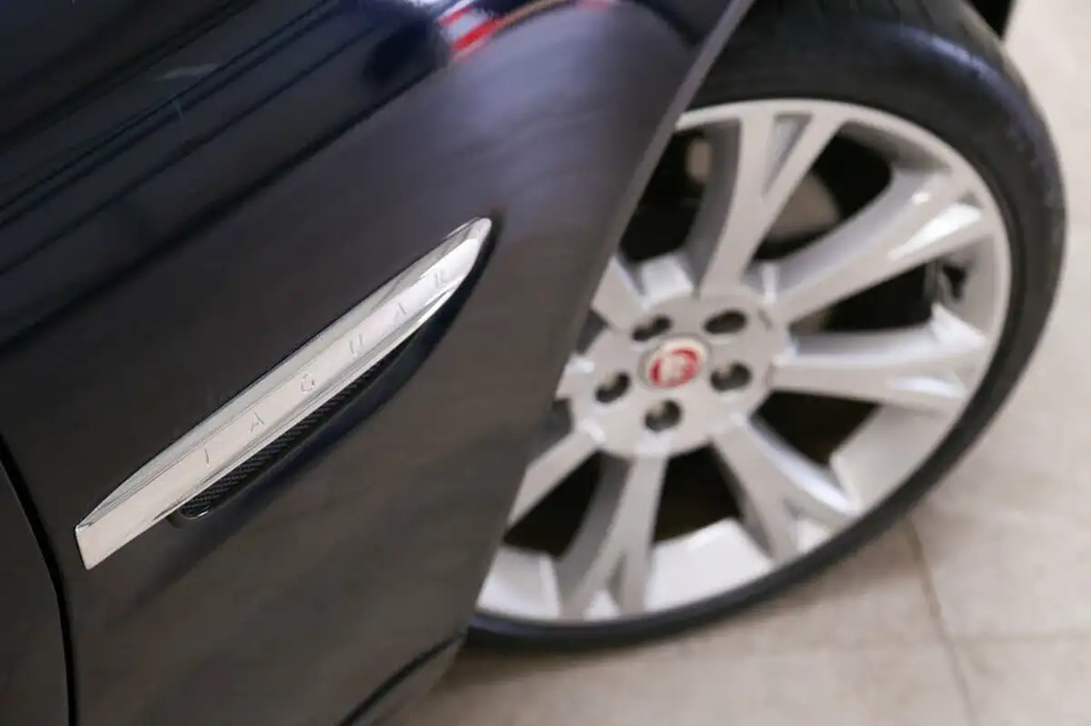 2012-jaguar-xk-50-artisan-coupe-big-29
