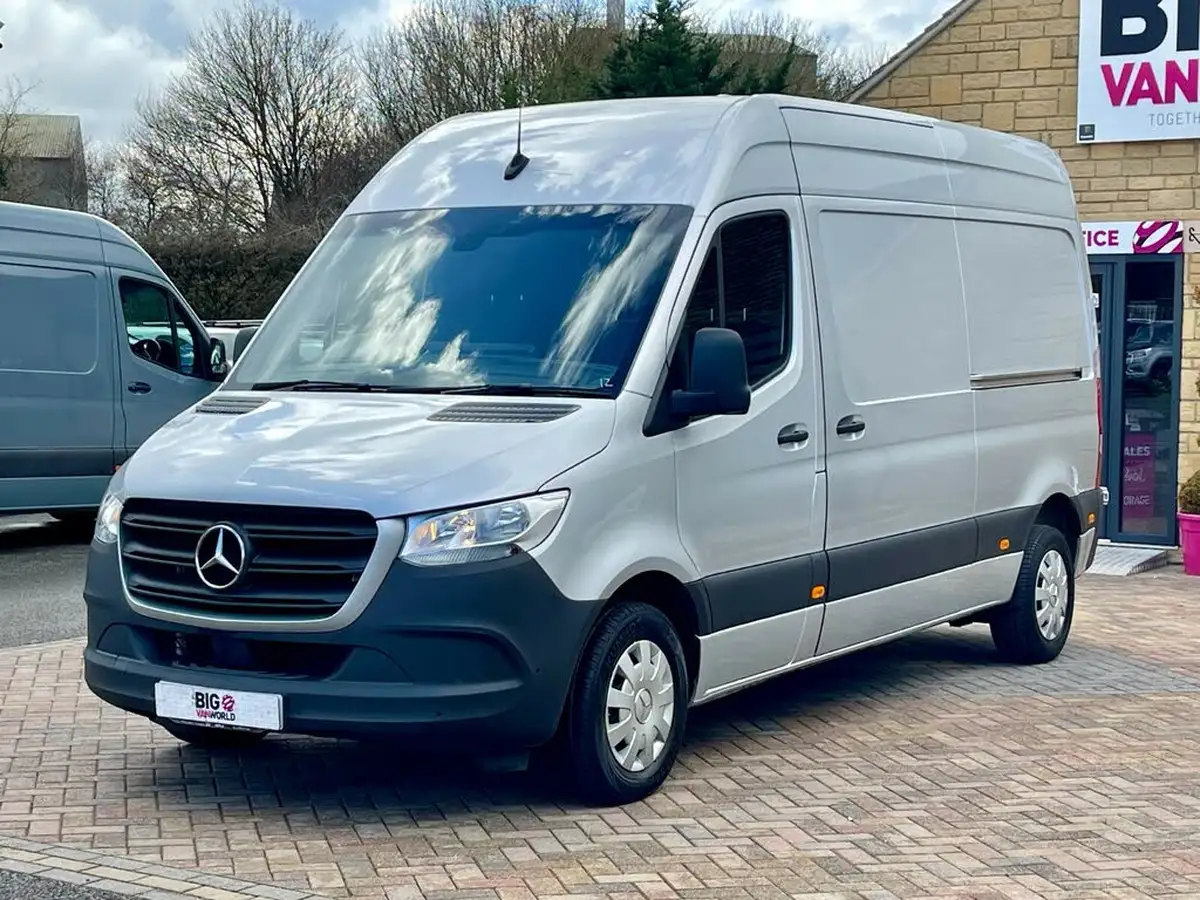 2023-mercedes-benz-sprinter-20cdi-315-l2h1-premium-big-7