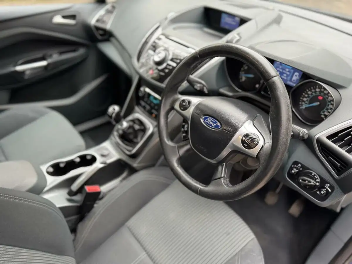 2015-ford-c-max-10-titanium-125ps-big-36
