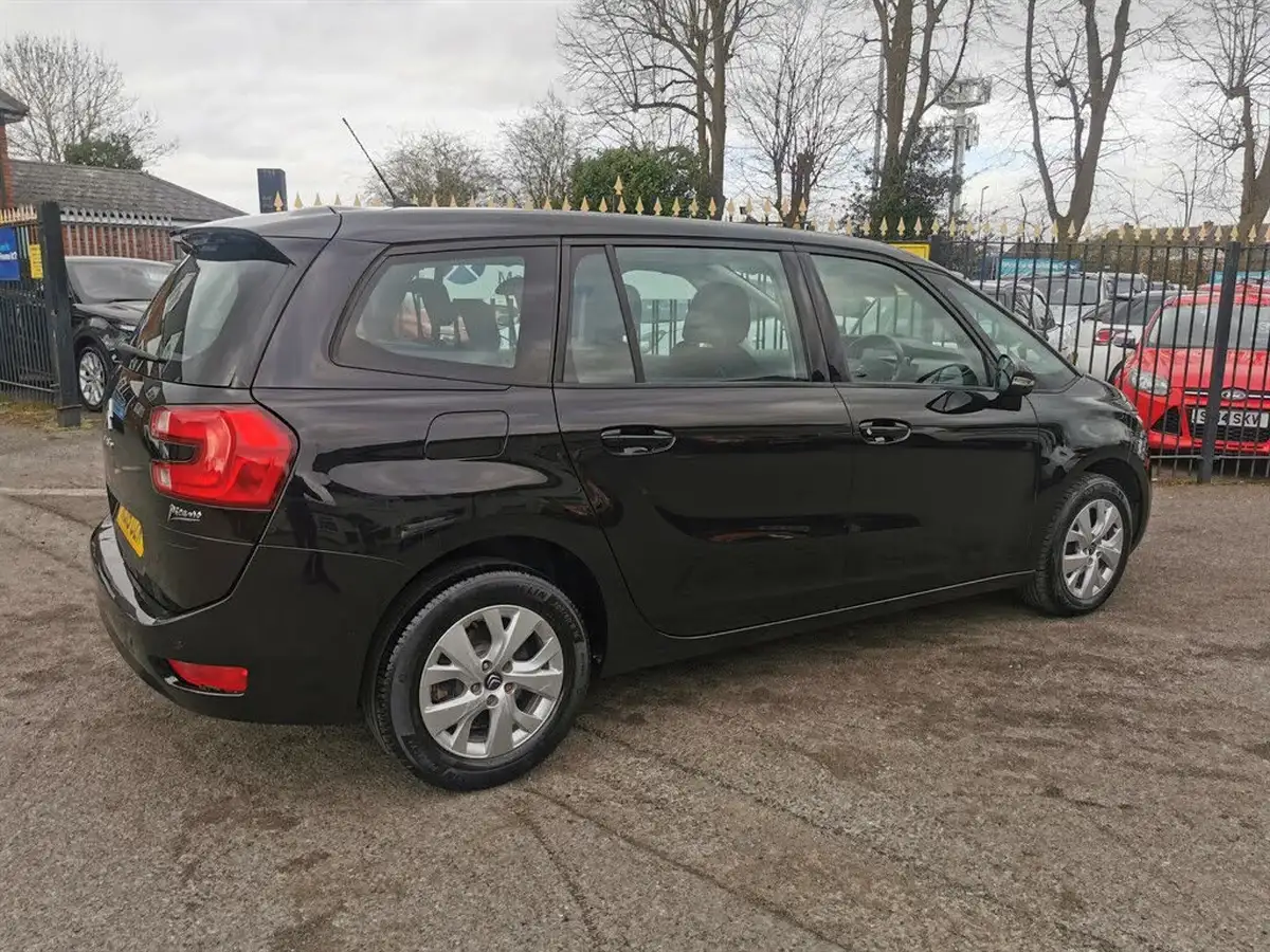 2015-citroen-grand-c4-picasso-16e-hdi-vtr-115ps-ss-etg6-big-28