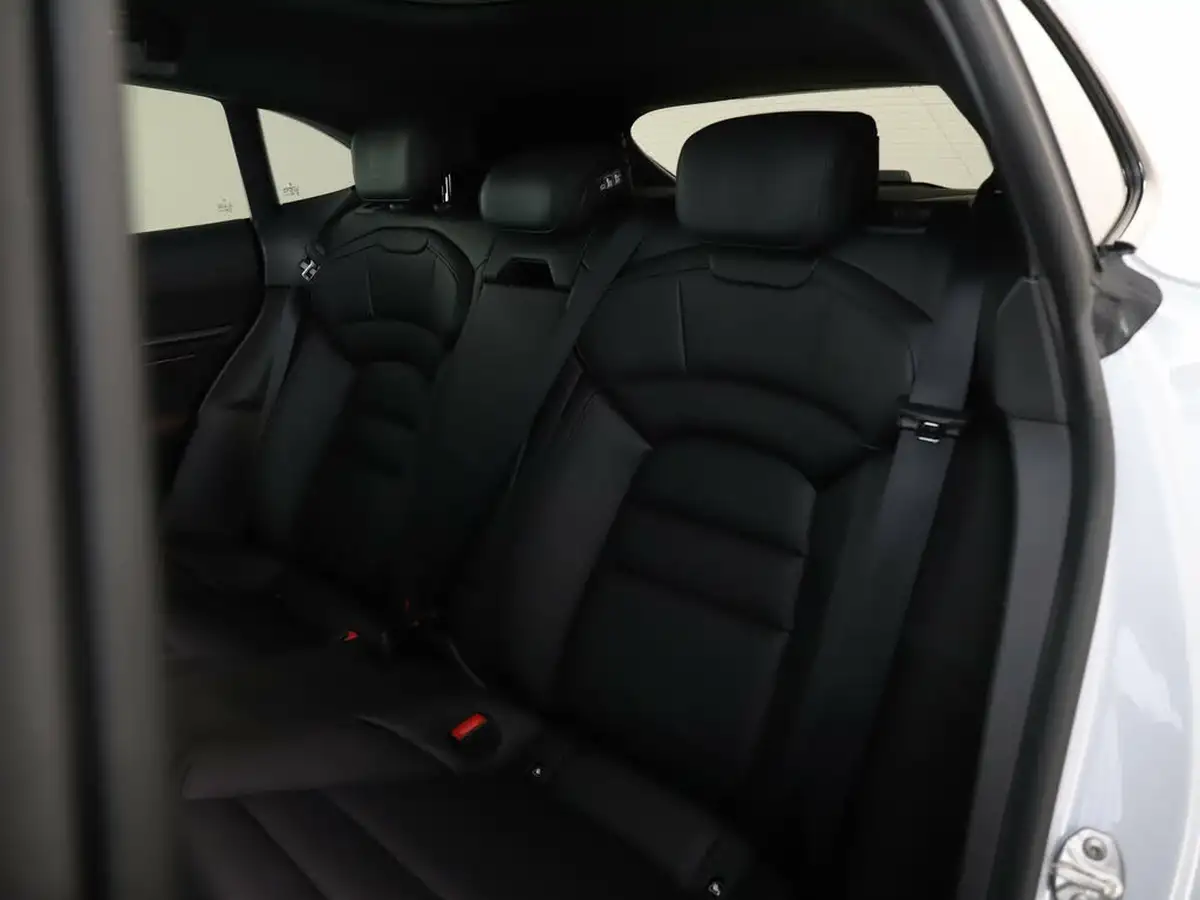 2024-porsche-taycan-e-4s-sport-turismo-544ps-big-50