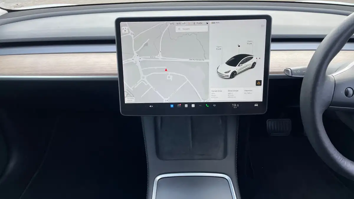 2021-tesla-model-3-e-long-range-awd-big-11