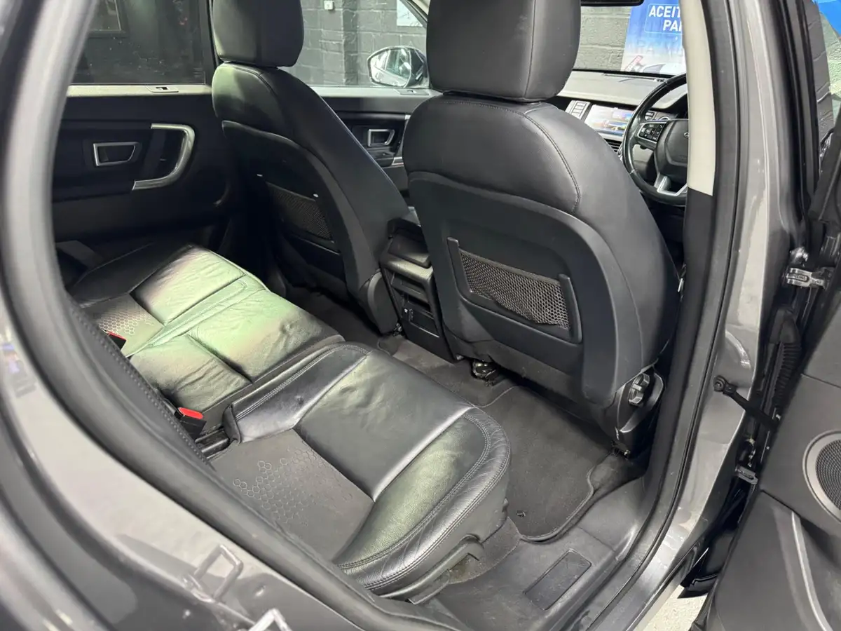 2017-land-rover-discovery-sport-20td4-se-tech-182ps-suv-auto-big-17