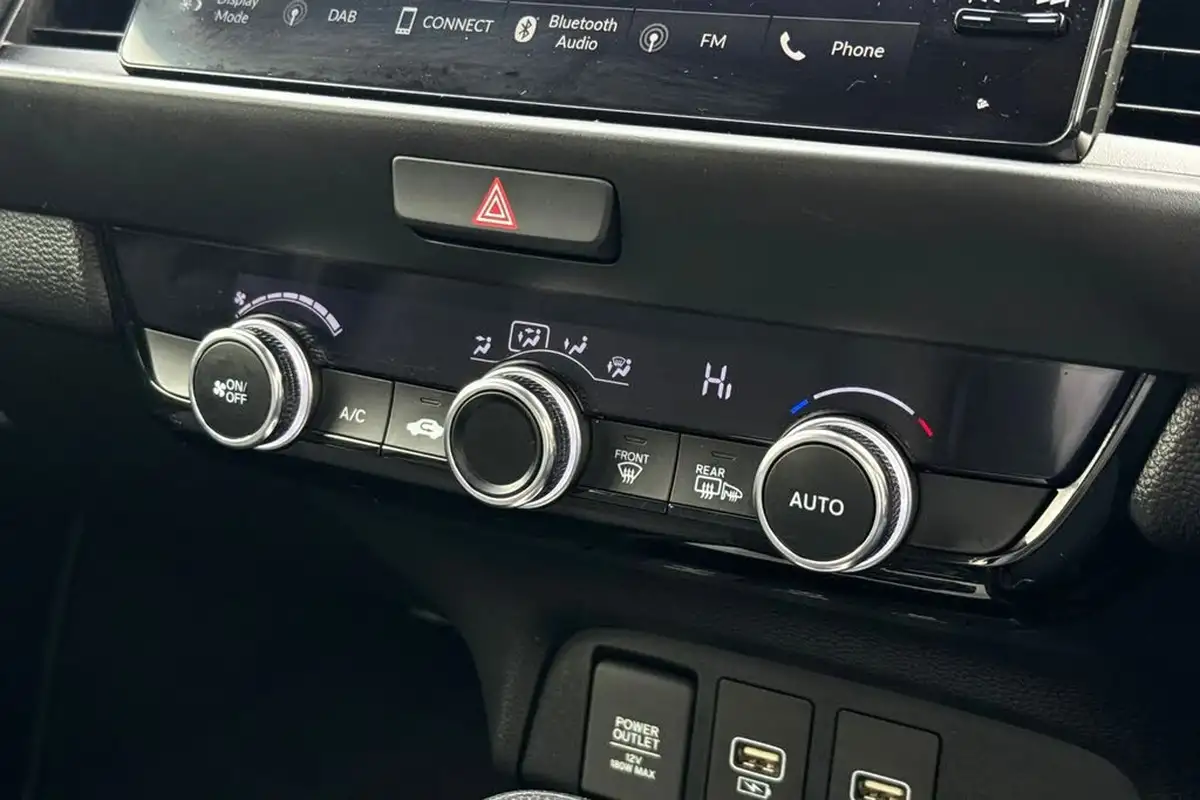 2022-honda-jazz-15-i-mmd-sr-109ps-big-20
