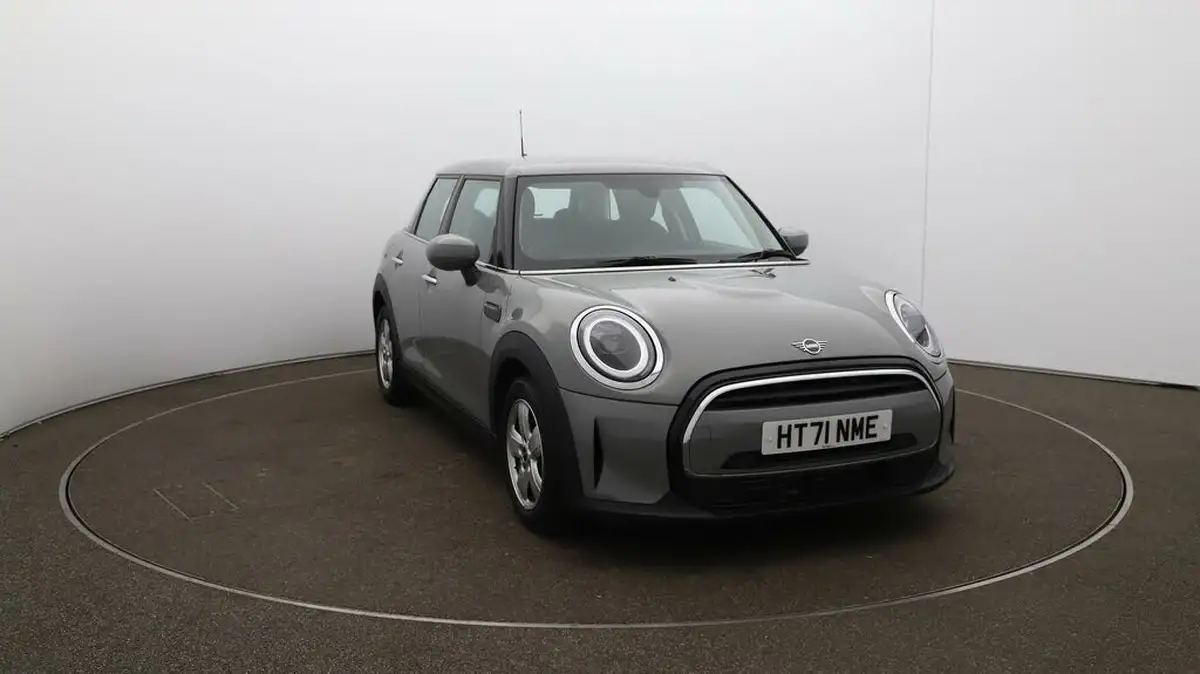 2022-mini-cooper-15-cooper-classic-hatchback-5d-big-32