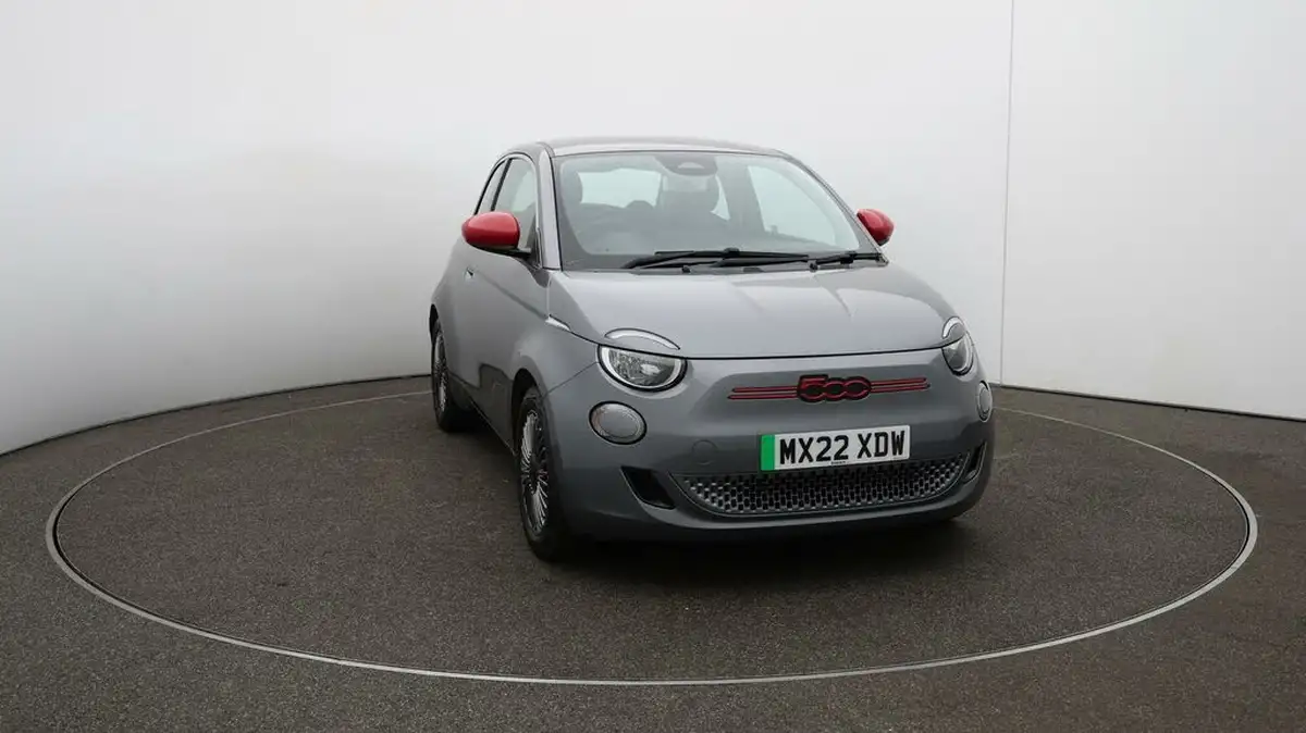 2022-fiat-500-e-red-93bhp-big-32