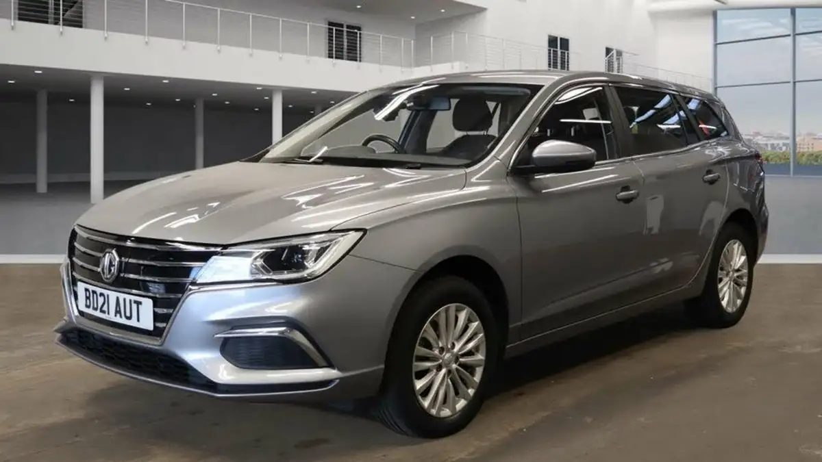 2021-mg-mg5-e-excite-ev-big-1