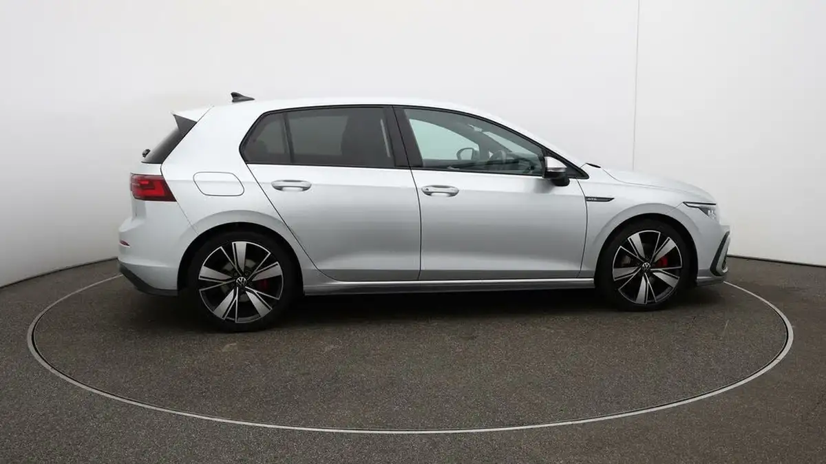 2023-volkswagen-golf-20tdi-gtd-big-8
